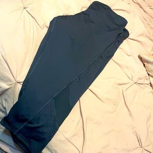 Gray workout Capri length leggings